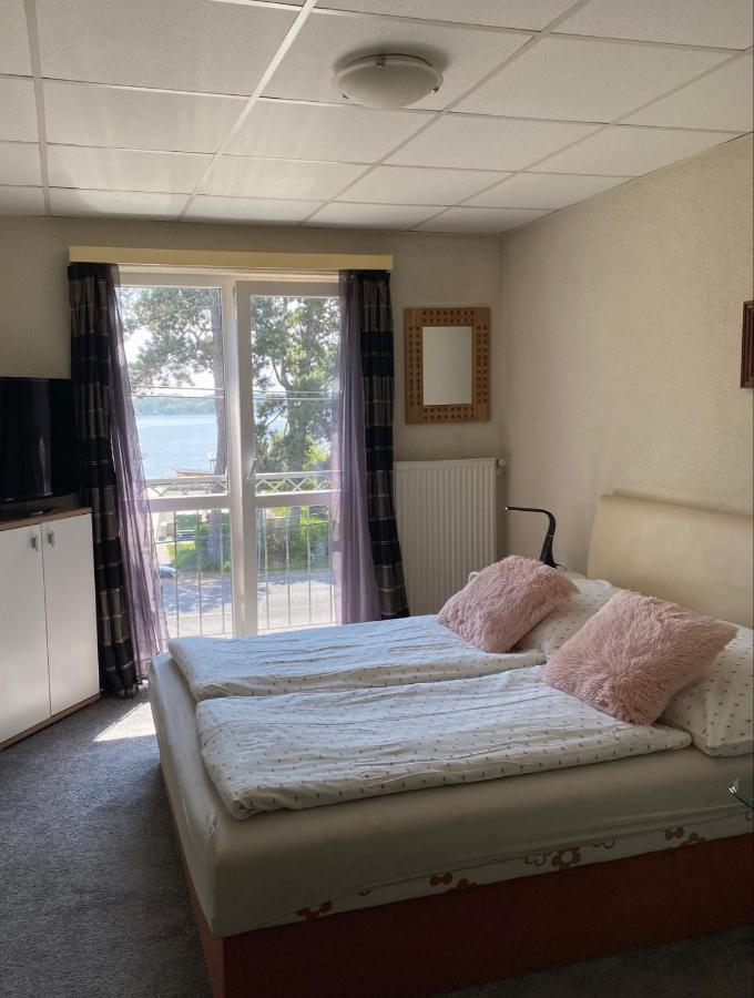 Bed and Breakfast Panzio Tata Esterno foto