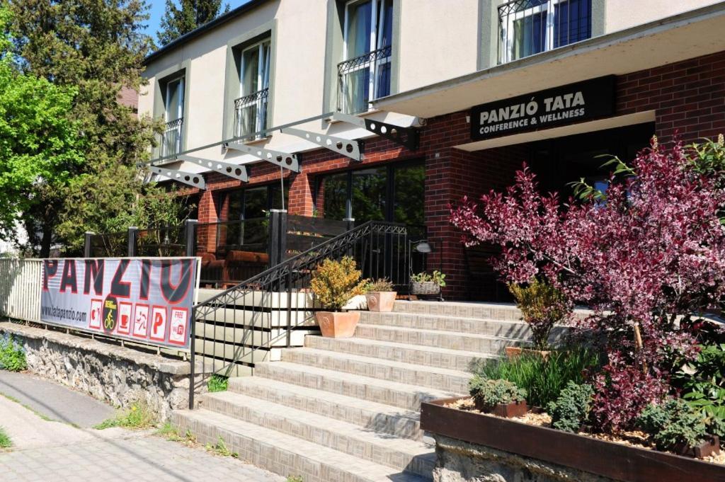 Bed and Breakfast Panzio Tata Esterno foto